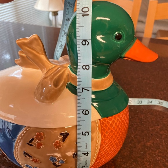 B & D Vintage Mallard Duck Cookie Candy Snack Canister Perfect Shape Like New - Picture 11 of 13